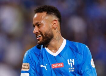 Neymar começa no banco na partida do Al Hilal