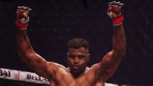 Ngannou comenta luto após vitória na PFL