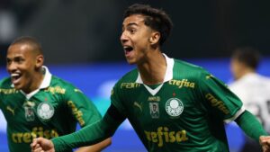 Palmeiras estabelece preço por Vitor Reis