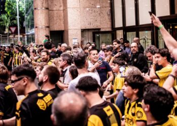 Peñarol chega ao Rio de Janeiro para Libertadores
