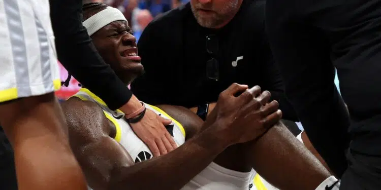 Taylor Hendricks, do Utah Jazz, sofreu lesão grave contra os Mavericks