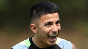 Almada vem ganhando espaço na seleção argentina