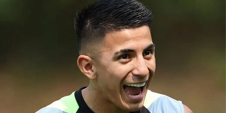 Almada vem ganhando espaço na seleção argentina