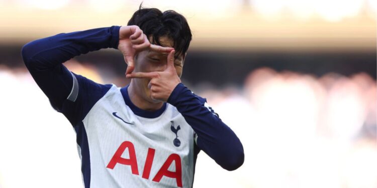 Son comemora gol marcado pelo Tottenham