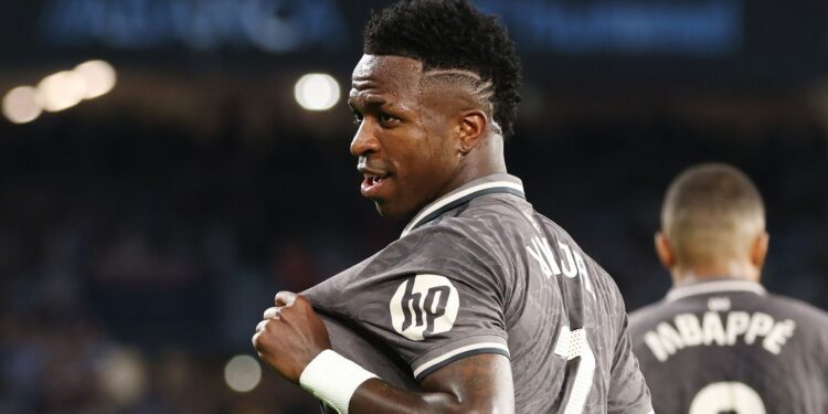 Vinicius Júnior comemorando o gol da vitória do Real Madrid