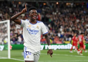 Campanha por prêmio a Vini Jr viraliza nas redes sociais