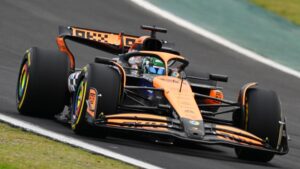 Oscar Piastri, piloto da McLaren, durante qualificação para a corrida de sprint do GP de Interlagos