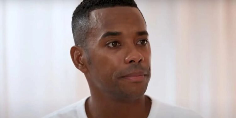Ex-jogador Robinho durante entrevista à Rede Record