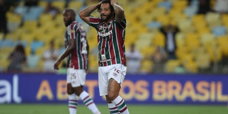 Marcelo, do Fluminense, durante partida contra o Cruzeiro, válida pelo Brasileirão