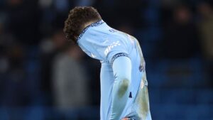 Josko Gvardiol, do Manchester City, lamenta o empate cedido contra Feyenoord, em partida válida pela Champions League