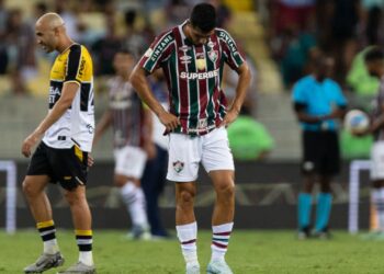 Kevin Serna, do Fluminense, lamenta empate contra Criciúma