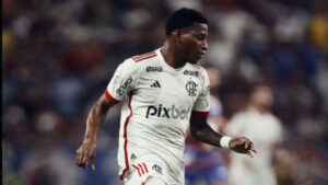Gonzalo Plata, do Flamengo, durante partida contra o Fortaleza