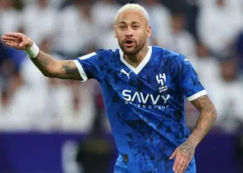 Neymar durante partida entre Al-Hilal e Esteghlal, válida pela Champions Asiática