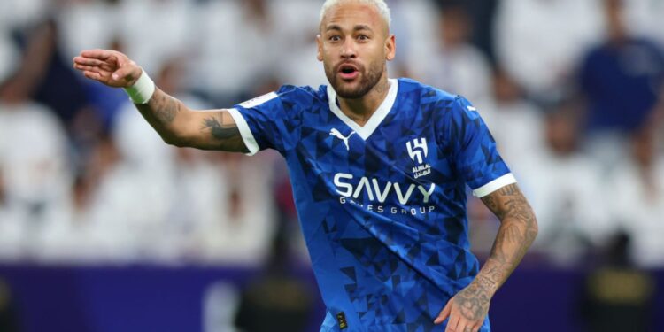 Neymar durante partida entre Al-Hilal e Esteghlal, válida pela Champions Asiática