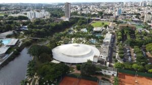 Foto aérea da sede do Praia Clube, em Uberlândia