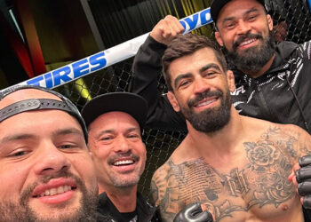 Elizeu celebra vitória com a CMSystem - Foto: Divulgação