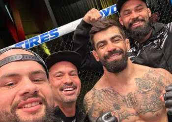 Elizeu celebra vitória com a CMSystem - Foto: Divulgação