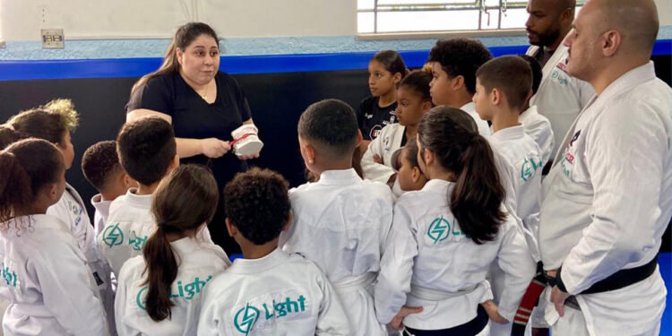 Participantes receberam orientações de dentistas sobre a importância da higiene bucal - Divulgação