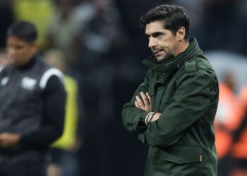 Abel Ferreira lamentou derrota do Palmeiras no clássico