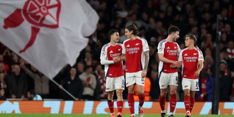 Arsenal e Chelsea empatam com gol de Martinelli