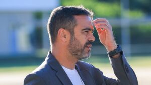 Artur Jorge, treinador do Botafogo, em Buenos Aires para a final da Libertadores