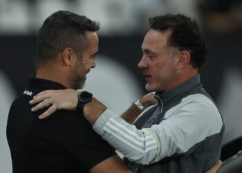 Artur Jorge e Gabriel Milito, treinadores do confronto Atlético-MG x Botafogo