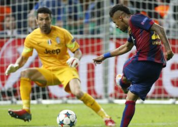 7 goleiros lendários que marcaram gerações no futebol