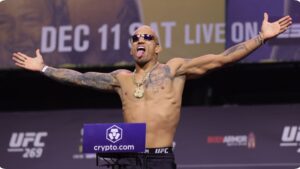 Charles do Bronx em evento pré-luta no UFC