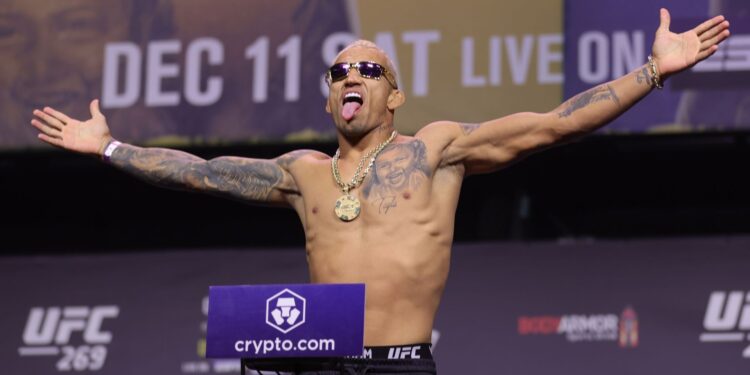 Charles do Bronx em evento pré-luta no UFC