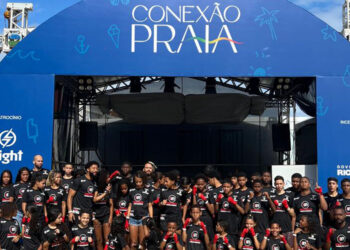 Evento reuniu jovens na praia - Foto: Divulgação