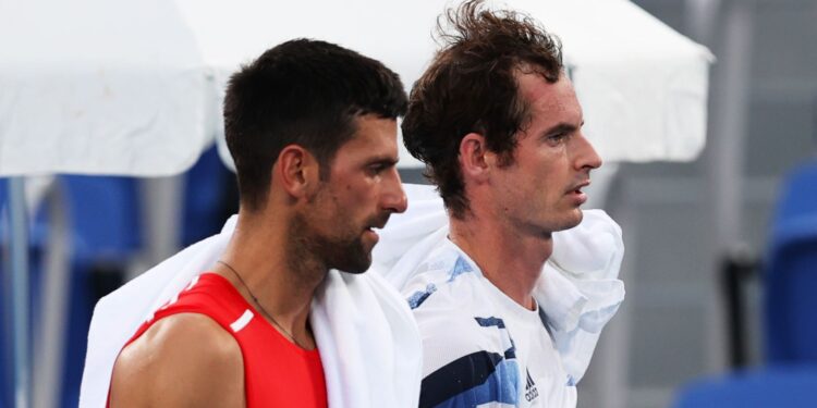 Novak Djokovic e Andy Murray em treinamento, durante os Jogos Olímpicos de Tóquio