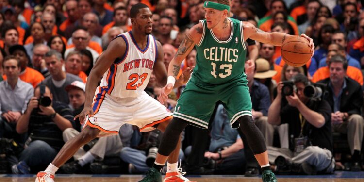 Delonte West, defendendo o Boston Celtics, em partida contra o New York Knicks