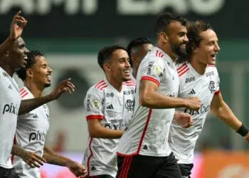 Cruzeiro x Flamengo: gol David Luiz de falta