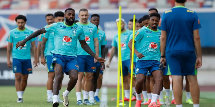 Seleção brasileira faz treino sem Gerson e preocupa; Veja tudo