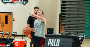 Técnico de Cleveland bate recorde de melhor começo na NBA