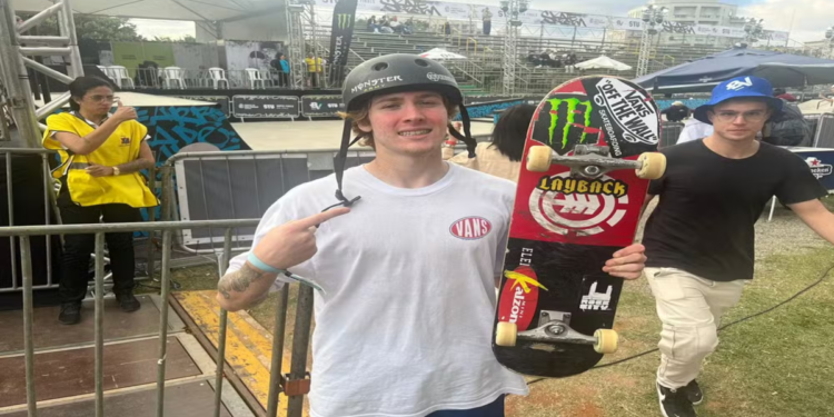 Kalani Konig de 17 anos fechou o ano com 4 títulos no Skate Park