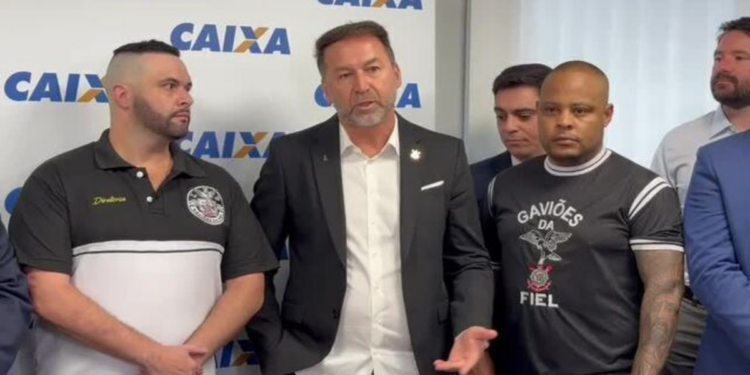 Gaviões da Fiel fechou acordo para quitar dívida do Corinthians