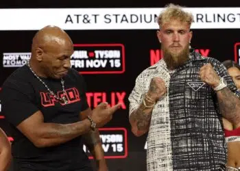 Jake Paul e Mike Tyson em evento organizado pela Netflix