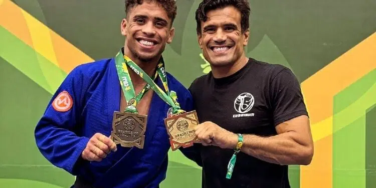 Kennedy Maciel é filho do multicampeão mundial de Jiu-Jitsu Rubens Charles “Cobrinha” - Foto: arquivo pessoal