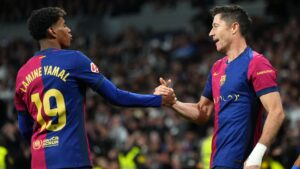 Lamine Yamal e Robert Lewandowski estão lesionados no Barcelona