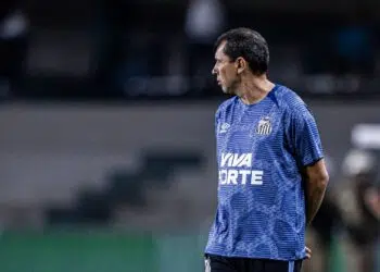 Marcelo Teixeira responde Carille sobre planejamento
