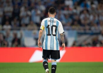 Messi é vetado em confronto contra Paraguai
