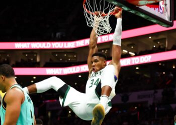 Hornets x Bucks na NBA