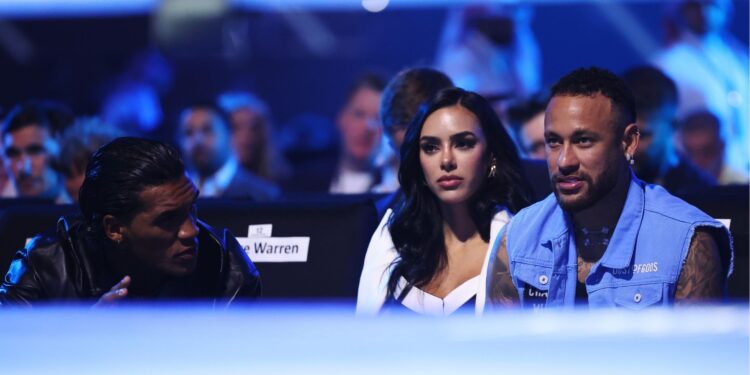 Neymar é detonado por modelo húngara