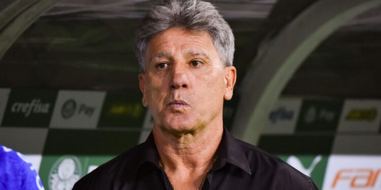 Santos não nega interesse por Renato Gaúcho, atualmente no Grêmio