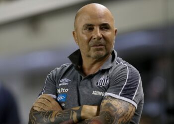 Sampaoli ignora Santos e fecha com clube francês