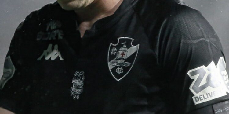 Camisa do Vasco durante partida do Brasileirão