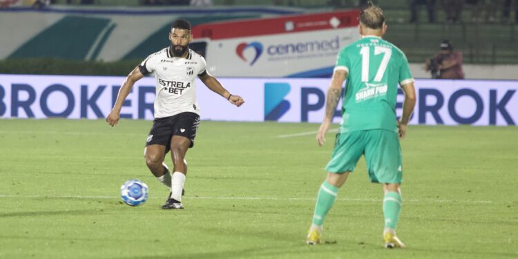Jogo entre Ceará e Iguarani rodada da Série B 2022