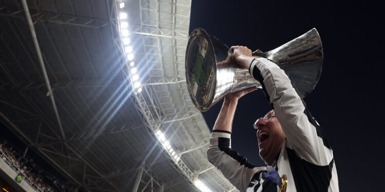 Botafogo Conquista o Brasileiro: Será Que Vai Brilhar na Copa Intercontinental?