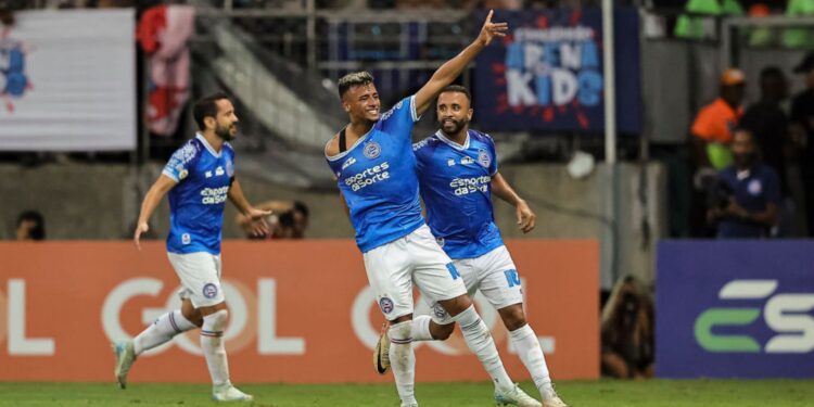Jogadores do Bahia comemoram o gol marcado contra o Palmeiras, em partida válida pelo Brasileirão 2024